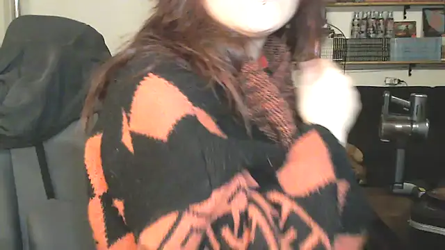 Snapshot of complicata_mente chatting on 03-05-25, 06:45 complicata mente online show from 03-05-25, 06:45