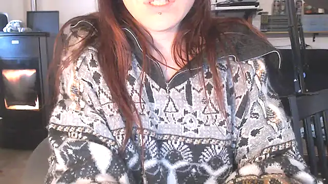 Snapshot of complicata_mente chatting on 03-22-25, 02:03 complicata mente online show from 03-22-25, 02:03