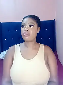 Luciouslips00 online show from 04-15-26, 12:56