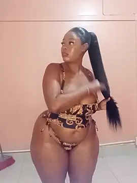 Luciouslips00 online show from 04-28-26, 03:28