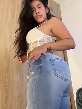 Snapshot of AndyFire69 chatting on 02-10-25, 06:24 AndyFire69 online show from 02-10-25, 06:24