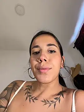 Snapshot of AndyFire69 chatting on 02-14-25, 02:33 AndyFire69 online show from 02-14-25, 02:33