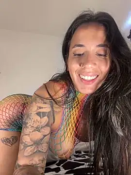 Snapshot of AndyFire69 chatting on 02-17-25, 05:43 AndyFire69 online show from 02-17-25, 05:43