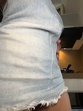 Snapshot of AndyFire69 chatting on 12-05-25, 03:52 AndyFire69 online show from 12-05-25, 03:52