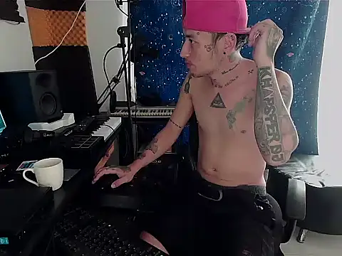 patrik tattoo  online show from 12-09-24, 06:25