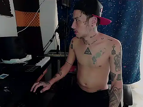 patrik tattoo  online show from 12-11-24, 02:33