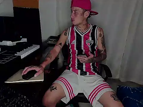 patrik tattoo  online show from 01-24-25, 07:08