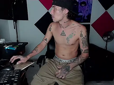 patrik tattoo  online show from 09-30-25, 05:01