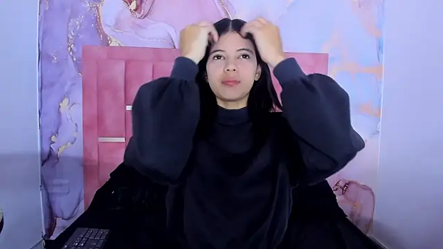 Snapshot of LizzMartin chatting on 02-07-25, 07:17 LizzMartin online show from 02-07-25, 07:17