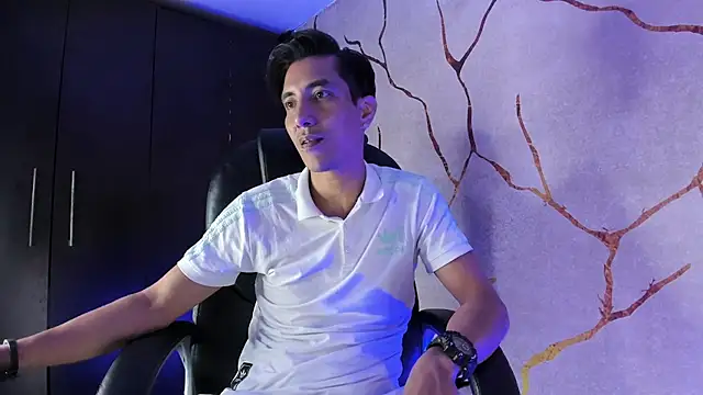 Snapshot of EdwardVlad chatting on 12-05-24, 10:34 EdwardVlad online show from 12-05-24, 10:34