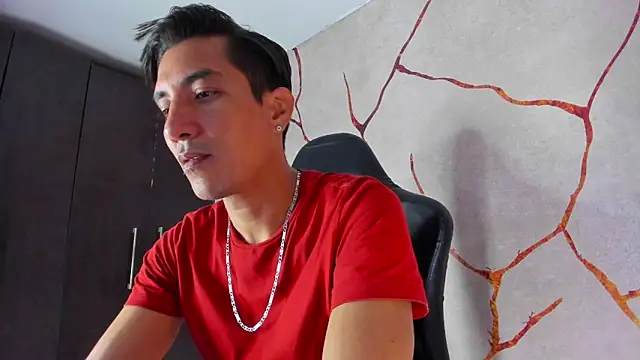 Snapshot of EdwardVlad chatting on 12-12-24, 07:15 EdwardVlad online show from 12-12-24, 07:15