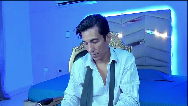 Snapshot of EdwardVlad chatting on 01-10-25, 10:25 EdwardVlad online show from 01-10-25, 10:25