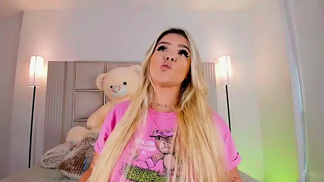 saraamiller  online show from 02-27-26, 08:42