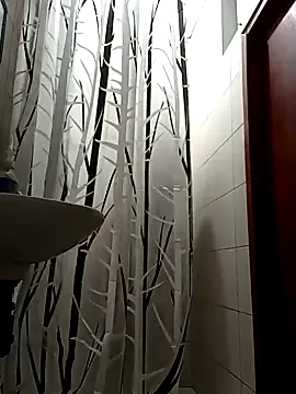 Snapshot of Dyr08 chatting on 02-08-25, 03:19 Dyr08 online show from 02-08-25, 03:19