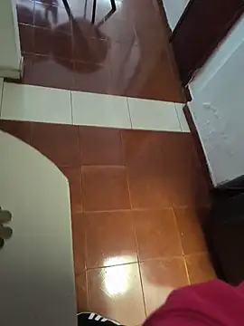 Snapshot of Dyr08 chatting on 11-10-25, 05:01 Dyr08 online show from 11-10-25, 05:01