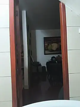 Snapshot of Dyr08 chatting on 11-26-25, 08:32 Dyr08 online show from 11-26-25, 08:32