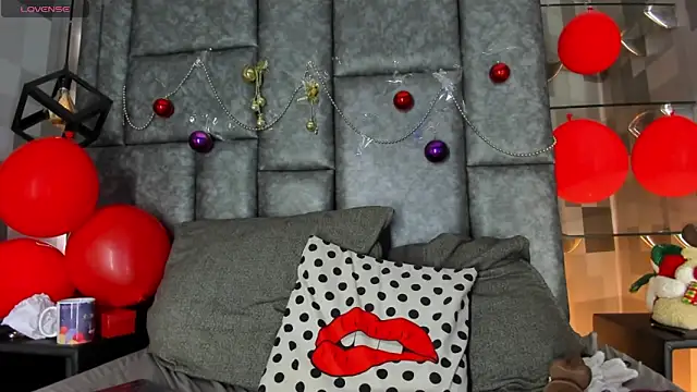 Corina Taylor  online show from 12-24-24, 05:44