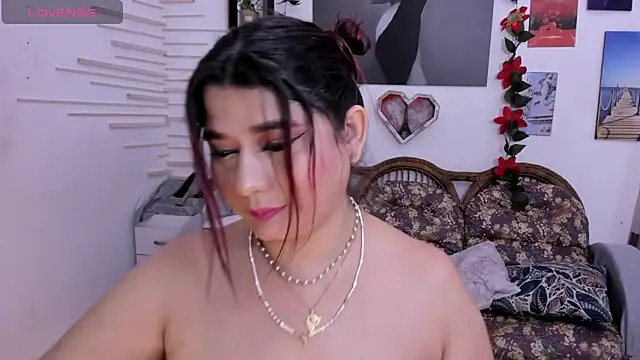 alinabozz1 online show from 12-19-24, 02:24