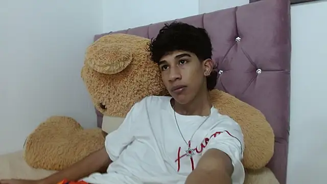 Snapshot of hares_mds chatting on 03-04-25, 12:44 hares mds online show from 03-04-25, 12:44