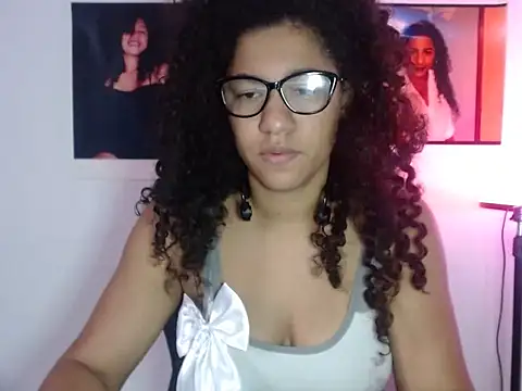 bellacrespalatina online show from 10-11-25, 07:23