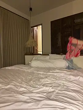 Snapshot of Ellieprincess chatting on 12-21-24, 12:59 Ellieprincess online show from 12-21-24, 12:59