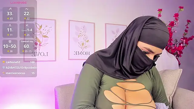 Snapshot of zulema_parvin chatting on 10-14-25, 12:06 zulema parvin online show from 10-14-25, 12:06