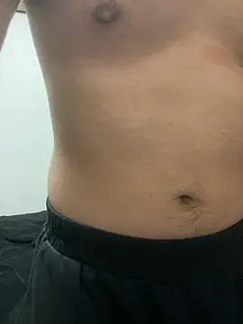 YU-KI00 online show from 11-15-25, 12:45