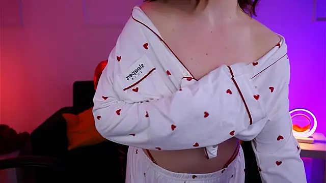 AnnTerry  online show from 02-14-25, 02:33