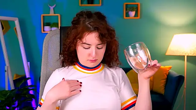 AnnTerry  online show from 02-21-25, 05:20