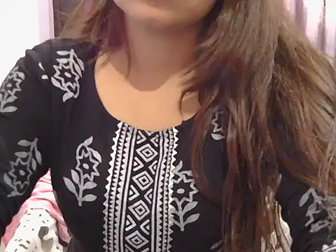 cutie-taara online show from 03-12-25, 08:51