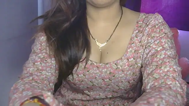 cutie-taara online show from 05-27-26, 03:14