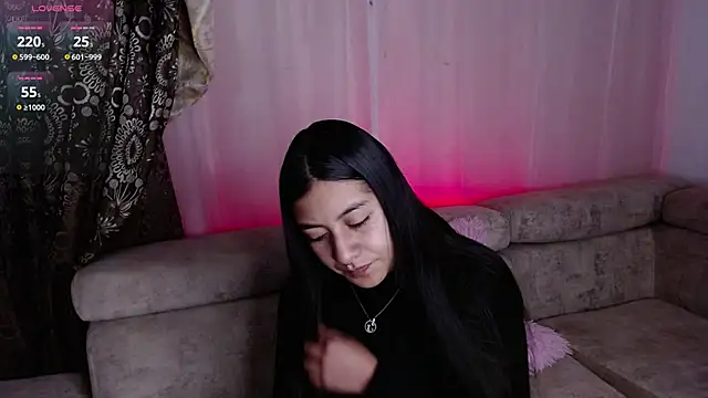 Snapshot of Paulis_gh chatting on 12-18-24, 11:45 Paulis gh online show from 12-18-24, 11:45