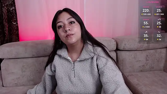 Snapshot of Paulis_gh chatting on 12-27-24, 12:23 Paulis gh online show from 12-27-24, 12:23