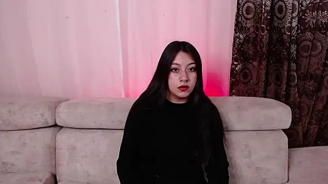 Snapshot of Paulis_gh chatting on 12-30-24, 12:20 Paulis gh online show from 12-30-24, 12:20