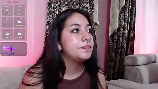 Snapshot of Paulis_gh chatting on 01-03-25, 03:12 Paulis gh online show from 01-03-25, 03:12