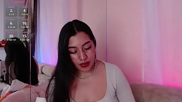 Snapshot of Paulis_gh chatting on 03-19-25, 04:02 Paulis gh online show from 03-19-25, 04:02