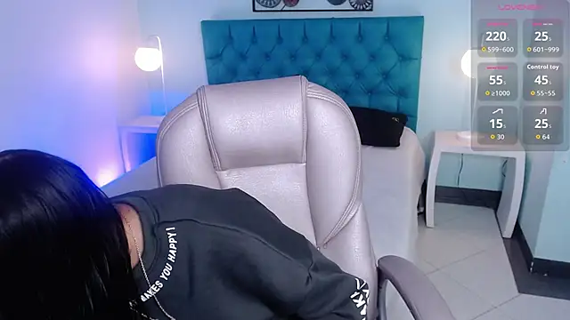 Snapshot of Paulis_gh chatting on 09-12-25, 12:27 Paulis gh online show from 09-12-25, 12:27