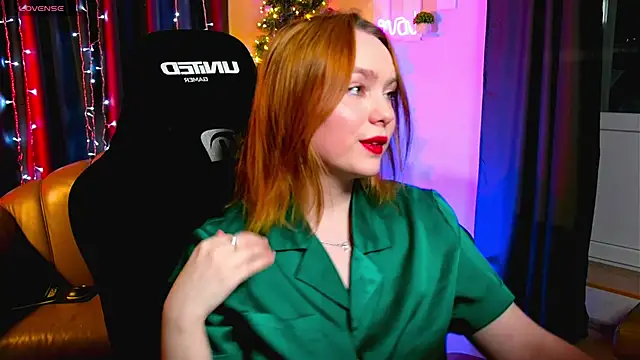 Kari Lunna online show from 12-24-24, 03:49