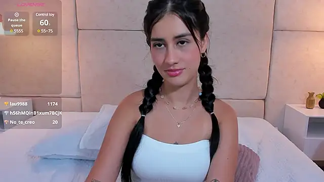 Amiirra  online show from 12-24-24, 12:00