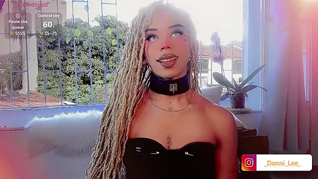 DanniLee  online show from 10-26-25, 09:10