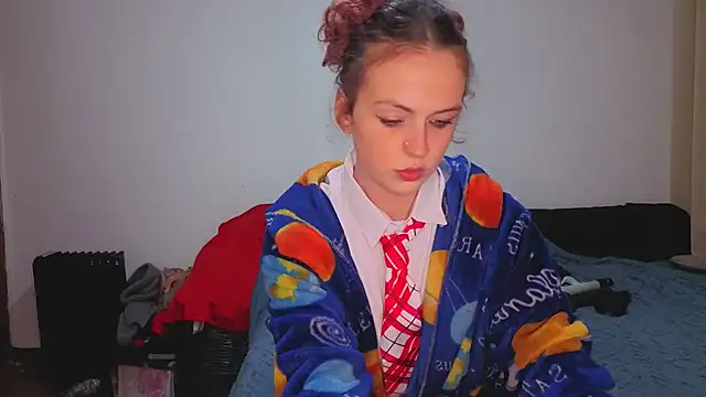 ENGLISHEMILY 69 online show from 01-14-26, 04:45