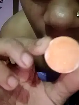 Snapshot of Miss-Kamini chatting on 01-10-25, 02:34 Miss-Kamini online show from 01-10-25, 02:34