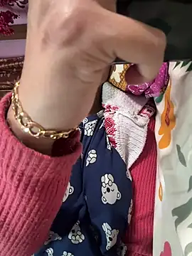 Snapshot of Miss-Kamini chatting on 01-24-25, 03:43 Miss-Kamini online show from 01-24-25, 03:43