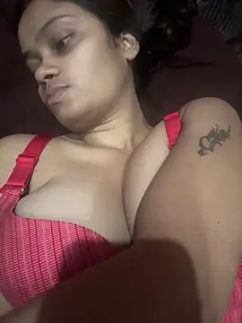 Snapshot of Miss-Kamini chatting on 01-29-25, 09:33 Miss-Kamini online show from 01-29-25, 09:33