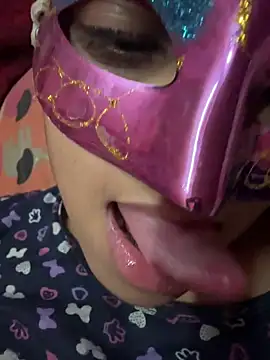 Snapshot of Miss-Kamini chatting on 03-14-25, 01:59 Miss-Kamini online show from 03-14-25, 01:59