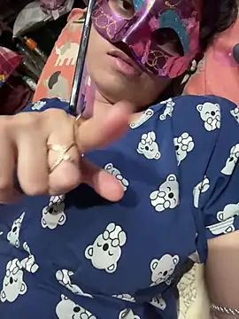 Snapshot of Miss-Kamini chatting on 03-17-25, 05:12 Miss-Kamini online show from 03-17-25, 05:12