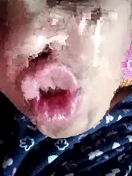 Snapshot of Miss-Kamini chatting on 03-21-25, 05:21 Miss-Kamini online show from 03-21-25, 05:21