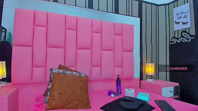 Brithanyslim online show from 01-31-25, 07:51