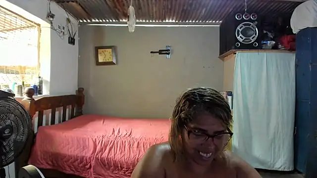 Snapshot of anubys_godes chatting on 09-11-25, 07:14 anubys godes online show from 09-11-25, 07:14