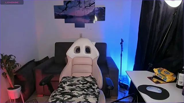 odelei online show from 09-12-25, 09:42